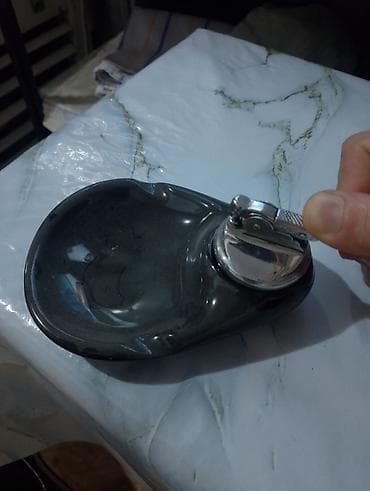 dekor evler: Masaüstü küllük və doldurulan metal qazlı çaxmaq dəsti - Material — 1
