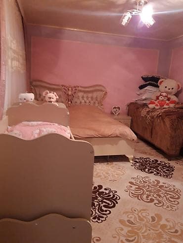 Satılır – 2 mərtəbəli həyət evi Aftozavot yolu istiqamətində, Max — 8
