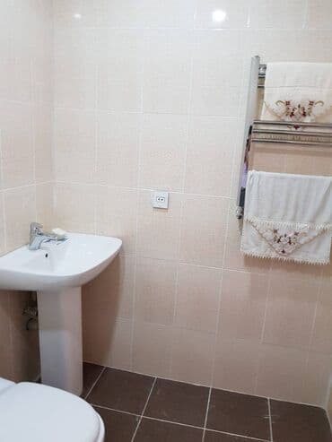 bina az musfiq qesebesi kohne tikili: Yeni Yasamalda Asan Xidmətin yaxınlığında 9 mertebeli binanın 4-cü — 13