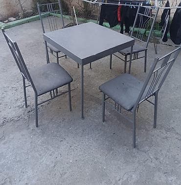 Mətbəx üçün, Açılmayan, Kvadrat masa, 4 stul