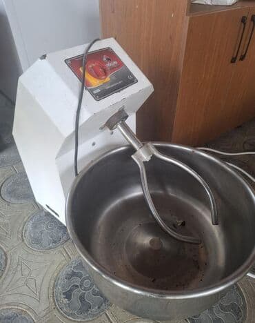 Xəmir yoğurma maşını – ZB - Tutum: 35 kq xəmir (təxminən 25 kq unla