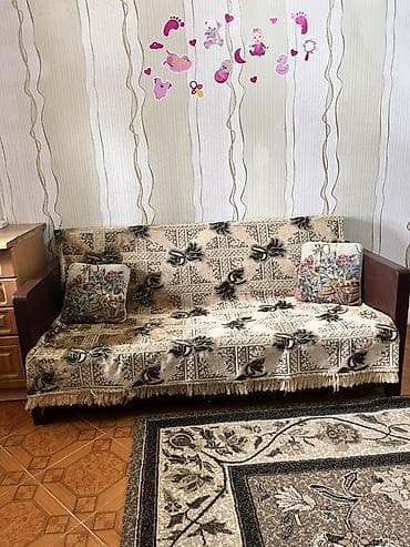 Ev və bağ: Di̇van-kravat, Açılan, Parça — 1