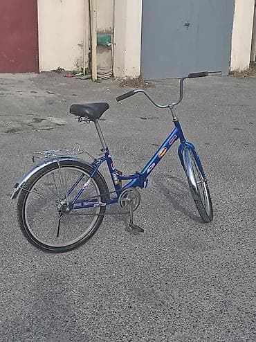 Şəhər gəzintiləri üçün rahat klassik velosiped - Rəng: mavi, parlaq