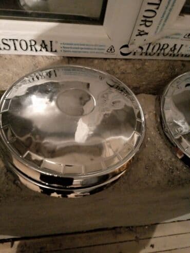 Disklər: Məhsul: Xrom təkər qalpaları (hubcap) Təsvir: - Parlaq xrom rəngli — 1