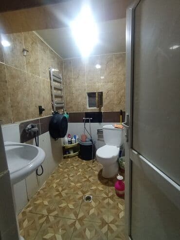 sabunçu qəsəbəsində evlər: Satılır: həyət evi Xırdalan şeherinde xezinə plaza çatmamış 119 — 8