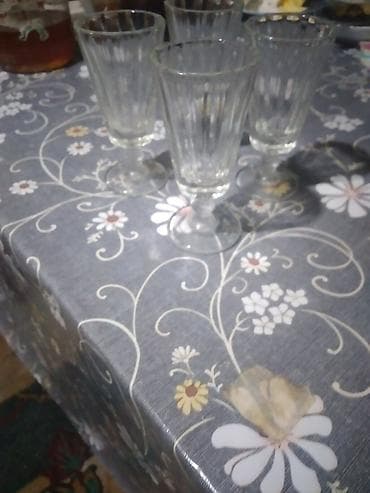 sorba qabi: Qədəhlər, Şüşə, 4 ədədli dəst — 1