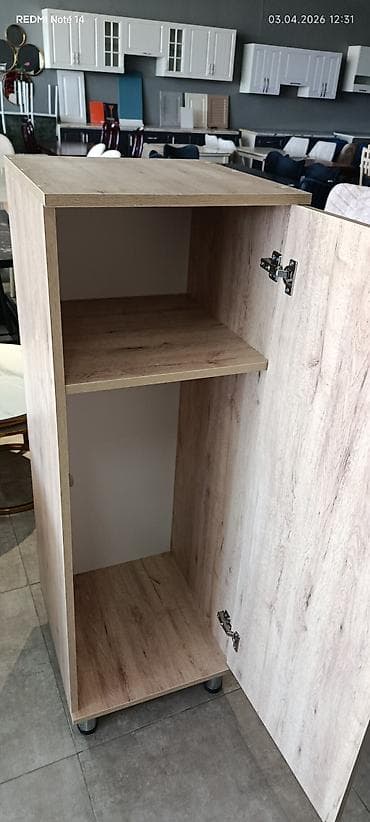 1 qapılı dolab: Açarla kilidlənən tək qapılı dolab - Material: ağac teksturalı — 2