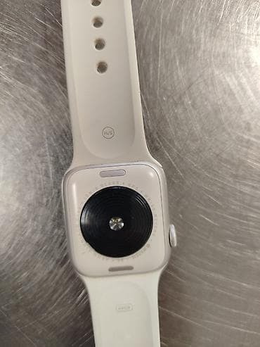 Smart saatlar: Apple Watch SE (40mm) — GPS, Alüminium gövdə, Ion‑X şüşə, WR 50 meters — 4