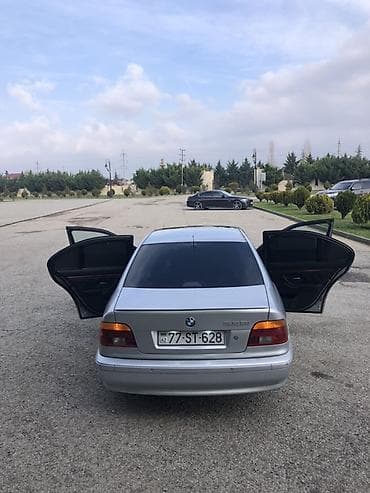 kirdit masin: BMW 5 series: 2.8 l | 1997 il Sedan — 2