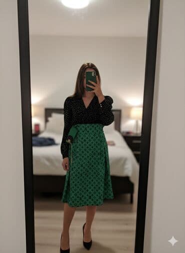 Zərif qadın dəsti – qara xırda nöqtəli köynək və yaşıl, monoqram