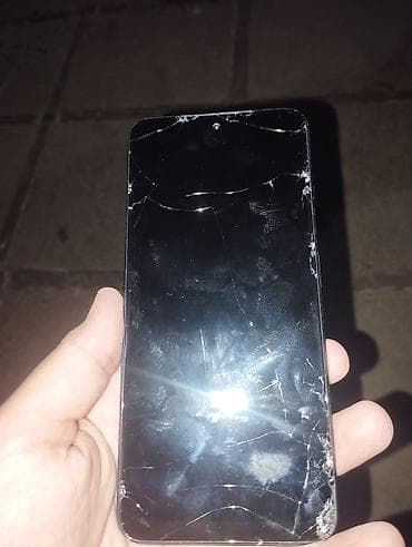 processor core i7: Məhsul: Smartfon (metal çərçivəli korpus) Təsvir: - Kənarları düz — 5