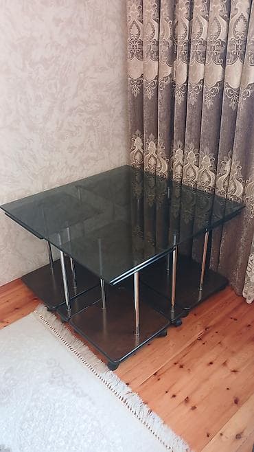 Qonaq otağı üçün, Yeni, Açılmayan, Kvadrat masa, 4 stul