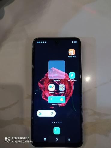 redmi note 10 irsad: Smartfon – 6.6” ətrafı ölçüdə tam ekranlı, mərkəzə yaxın “punch‑hole” — 3