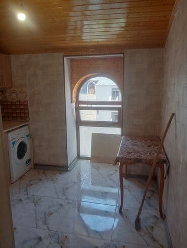 двухкомнатные новостройки в баку: Satılır/icarəyə verilir: 2 otaqlı mənzil Xüsusiyyətlər: - Daxili — 4