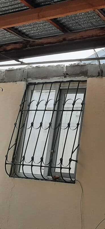 Деревянные окна: Б/у Двухкамерное Пластиковое окно, Ширина: 100 см, Длина: 120 см, Платная установка — 5