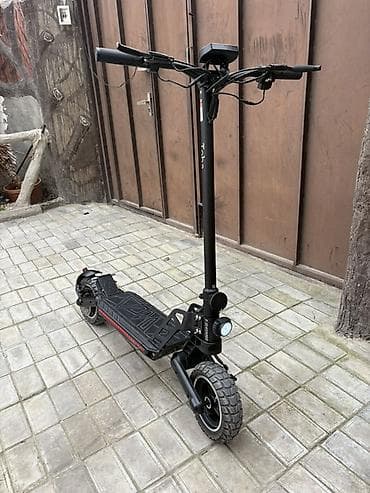 Kugo g2 Pro 4-5ayn skuteridi cəmi 400km sürülüb 1800azna alınıb real