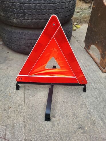 Qəza dayanma nişanları