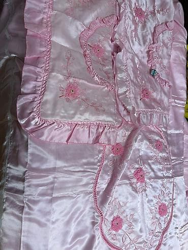 Pudra çəhrayısı rəngdə zərif yataq dəsti - Material: atlas parça