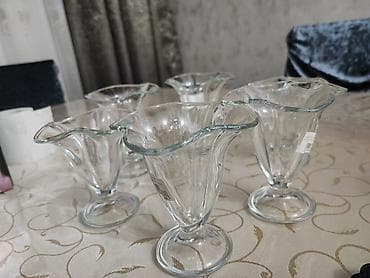 yuxuda suse banka gormek: Tort və şiriniyyat qabı, Şüşə — 2