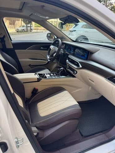 fiat doblo ölüxana: FAW Besturn: 1.5 l | 2024 il 7400 km Krossover — 13