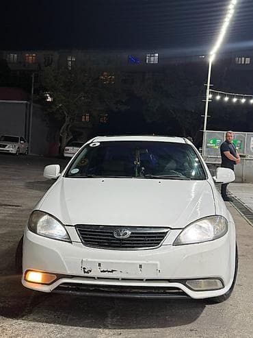 sud ceni: Daewoo Gentra: 1.6 l | 2014 il — 5