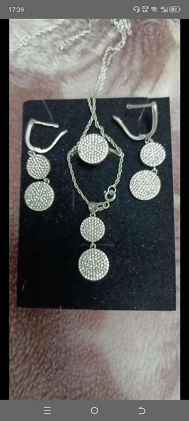 Gümüş komplekt150azn — 1