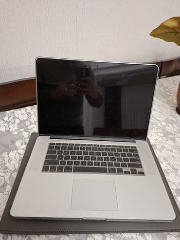 macbook m1 qiymeti: Apple MacBook Pro noutbuku Xüsusiyyətlər: - Korpus: gümüş rəngli — 3