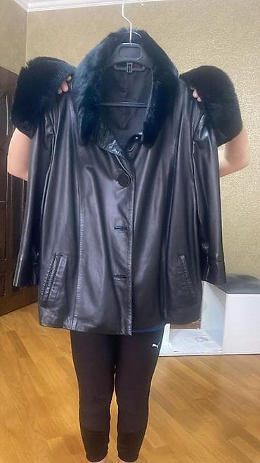 Təmiz Dəri Kurtka. 500 azn alınıb çox az işlənib. Qadınlar üçün qara lalafo.az -da Təmiz Dəri Kurtka. 500 azn alınıb çox az işlənib. Qadınlar üçün qara
