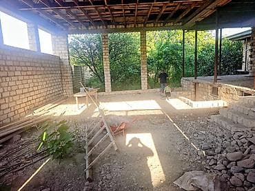kənd: Satılır: yarımçıq tikili həyət evi - Layihə: daş divarlı, iri eyvanlı — 4