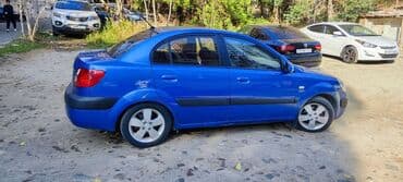 3D panellər: Kia Rio sedan, mavi rəng - Kuzov: 4 qapılı sedan, orijinal KIA loqolu — 5