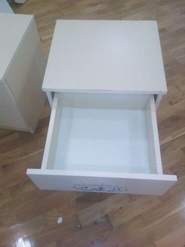 işlənmiş krafatlar: Yataq desti təcili satılır.7 ay istifadə olunub yaxşı — 2