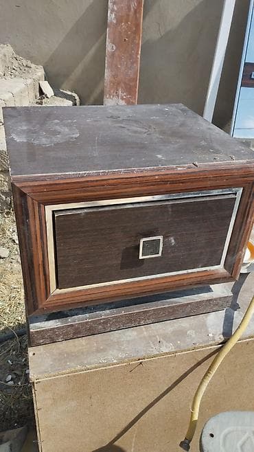 microdalgali soba: Mətbəx və yataq otağı üçün məişət əşyaları dəsti - Qaz sobası: 4 — 4