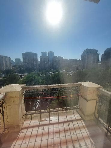 Mənzillər: 28 MAY METROSU. ŞƏHƏRİN MƏRKƏZİ KİRAYƏ MƏNZİL Mənzil,28 May — 4