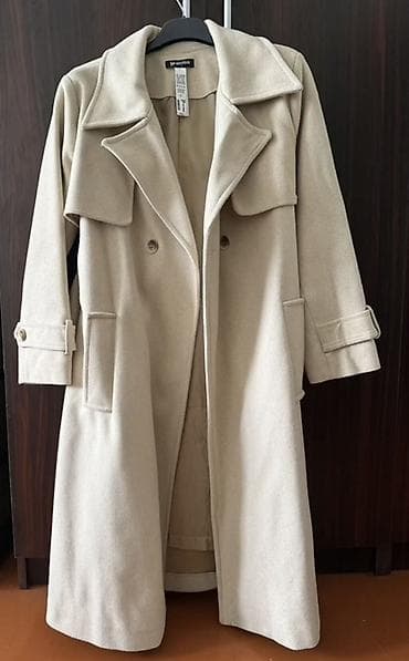 Alt paltarı: Qadın palto – bej rəng, uzun modellə - Ölçü: S (etiketdə göstərilib) - — 1