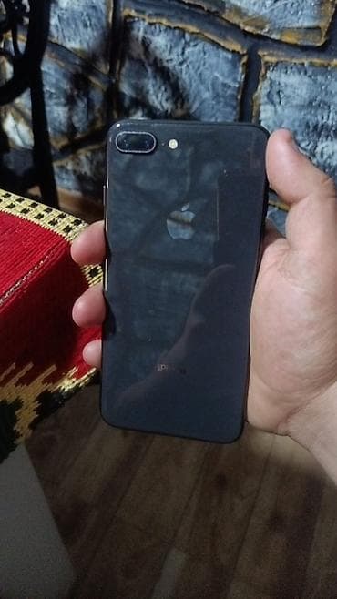 iphone 8 pus: IPhone 8 Plus, 64 GB, Qara, Barmaq izi — 2