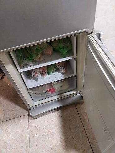 indesit: İşlənmiş 2 qapılı Indesit Soyuducu Satılır, rəng - Gümüşü — 1