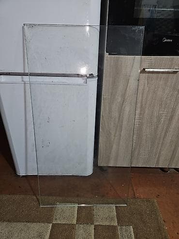 Pəncərə şüşəsi, Еni: 55 sm, Uzunluğu: 102 sm