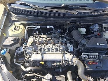 bmw e39 arxa stop: Hyundai Accent sedan - Kuzov: 4 qapılı sedan, rəngi şampan/qızılı - — 6