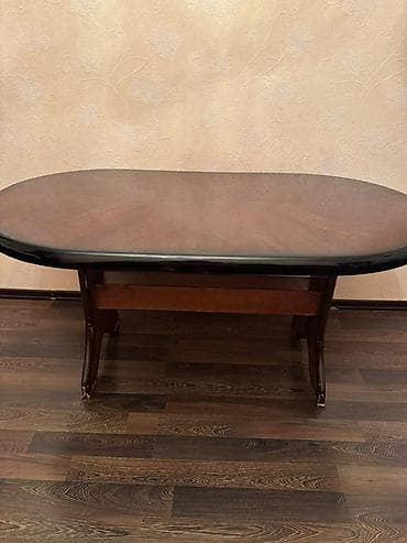 Oval formal masa - Material: bərk ağac (taxta), üzəri parlaq laklama — 4