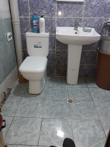 1 otaqli kohnə tikili evlər satilir kohnə binada en ucuz menzilər kub az: Джейранбатан, 3 комнаты, Вторичка, 74 м² — 12