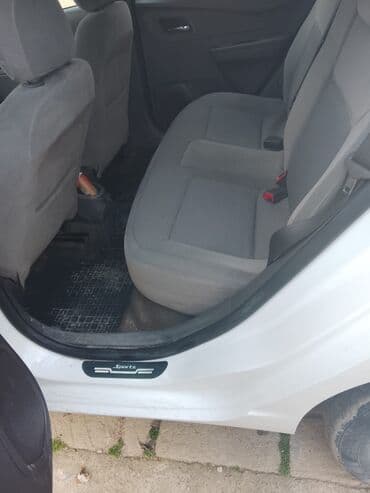 шевроле круз: Chevrolet Cobalt: 1.5 l | 2024 il 92066 km Sedan — 4