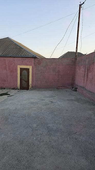 midada satilan evler: 3 otaqlı, 100 kv. m, Orta təmir — 2