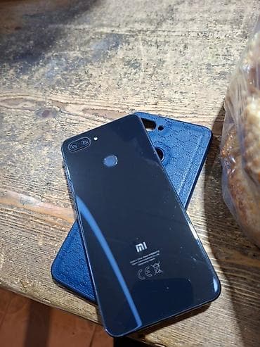Xiaomi Mi 8 Lite, 64 GB, rəng - Qara, 
 Qırıq, İki sim kartlı, Face ID