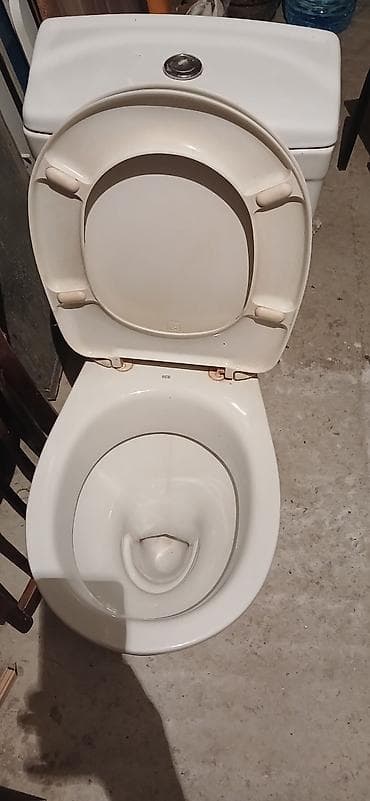 su cani: Ağ rəngli, kombo tipli unitaz dəsti - Çəndən və aşağı dayaqdan ibarət — 2