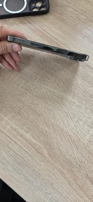 ariston su qızdırıcıları: IPhone 13 Pro, 256 GB, Graphite, Qırıq — 1