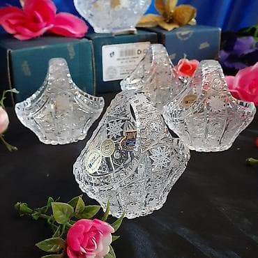 abedni servisler: Tom səbət duzqabi. 4 eded. 1 ededi 40 azn. Qutunda — 2