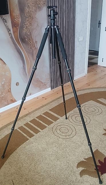 Foto/video üçayaq stativ - Material: yüngül və möhkəm alüminium