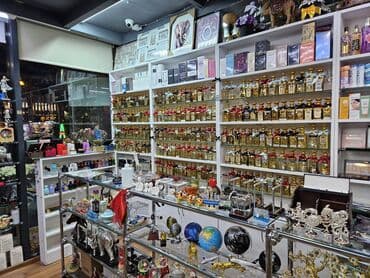 obyekt ehmedli: Hazır işlək dükanın içində 4kv ətir şöbəsini məhsul qarışıq arendaya — 3