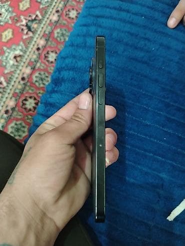 iphone dubay 15: IPhone 15 Pro Max, Gümüşü, Face ID — 3