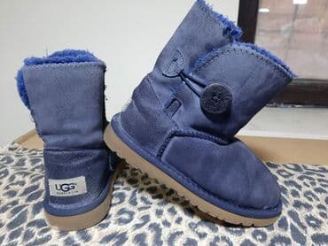 Heç bir defekti yoxdur.uqi 35 razmerdir.bordoviy 36 razmerdir